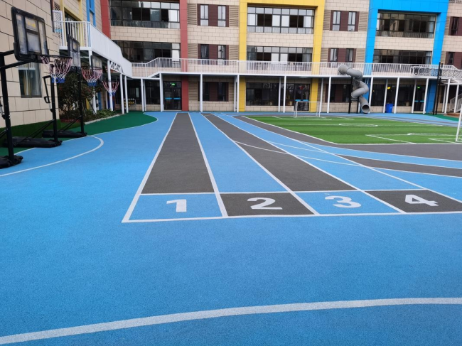 حبيبات مطاطية EPDM للملاعب الزرقاء غير الباهتة