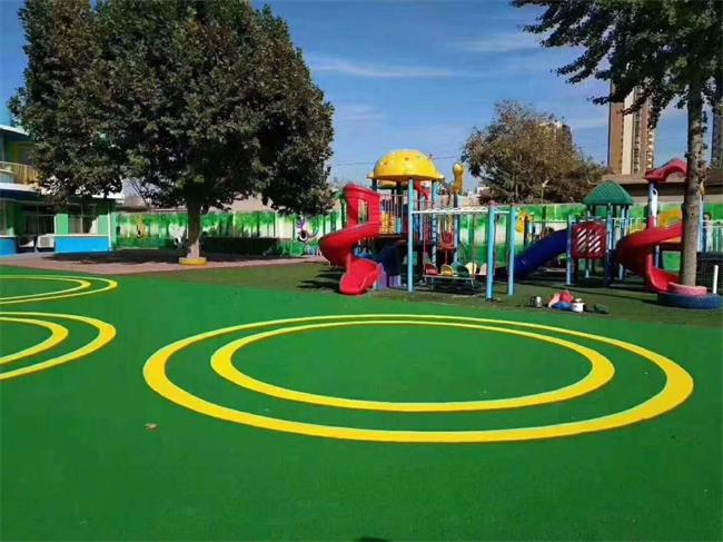 Granuli di gomma EPDM verde ecologico per asilo nido